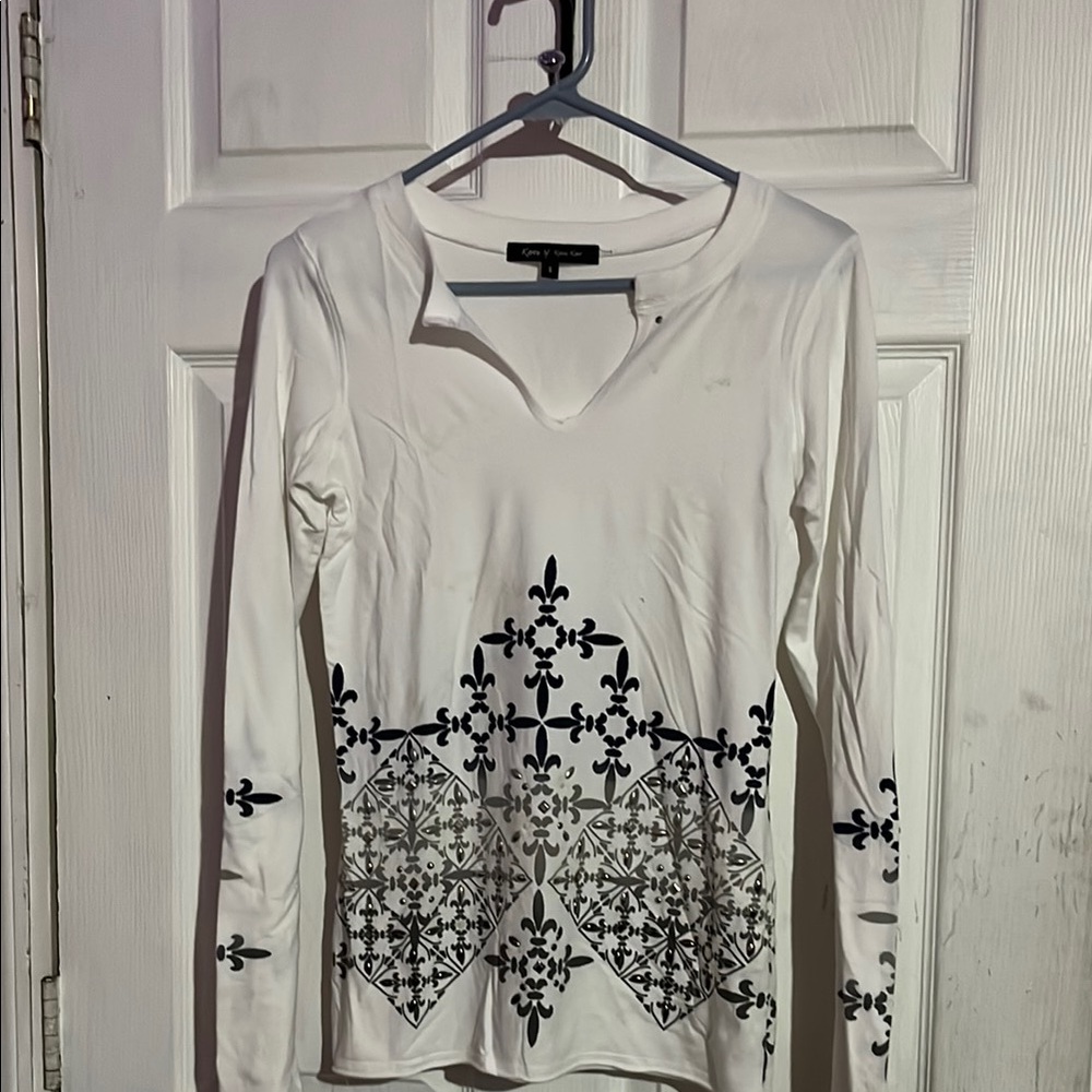 Karen Kane White and Black Floral Blouse